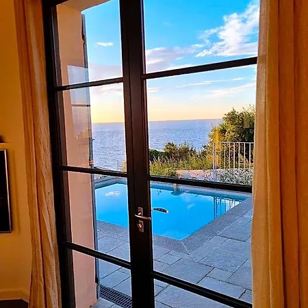 Casa Lunga In Erbalunga - A Stones Throw From The מלון Brando