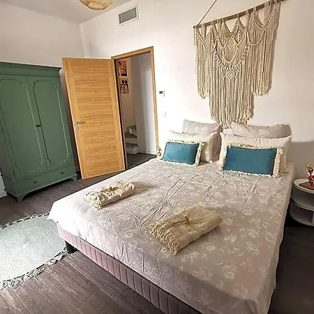 מלון Casa Lunga In Erbalunga - A Stones Throw From The